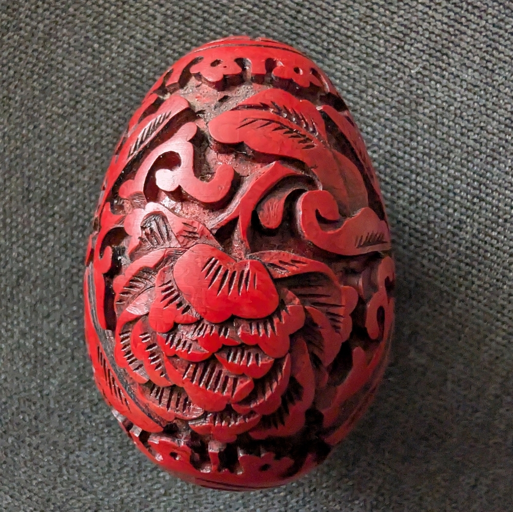 CHINESE CINNABAR RED EGG CARVED WOOD FLORAL PEONY DESIGN UNSIGNED VINTAGE DECOR